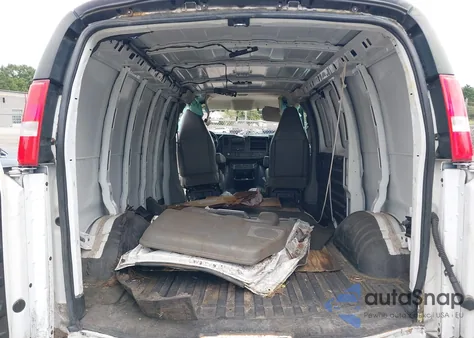 2020 Chevrolet Express G2500 Rwd 2500 Regular Wheelbase Wt из США, поврежденный, VIN 1GCWGAFP3L1261198